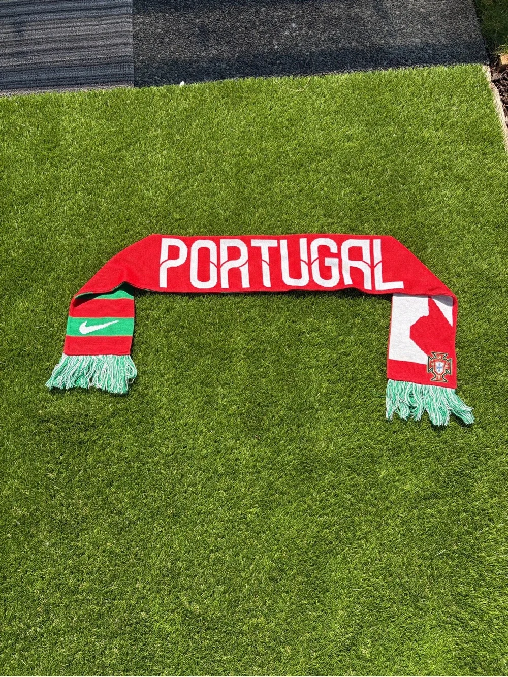 Official Nike Portugal National Team Football Scarf Red and Green Striped 58